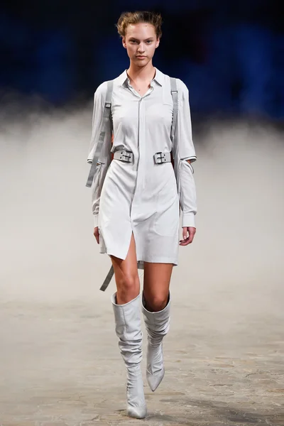 Look 20